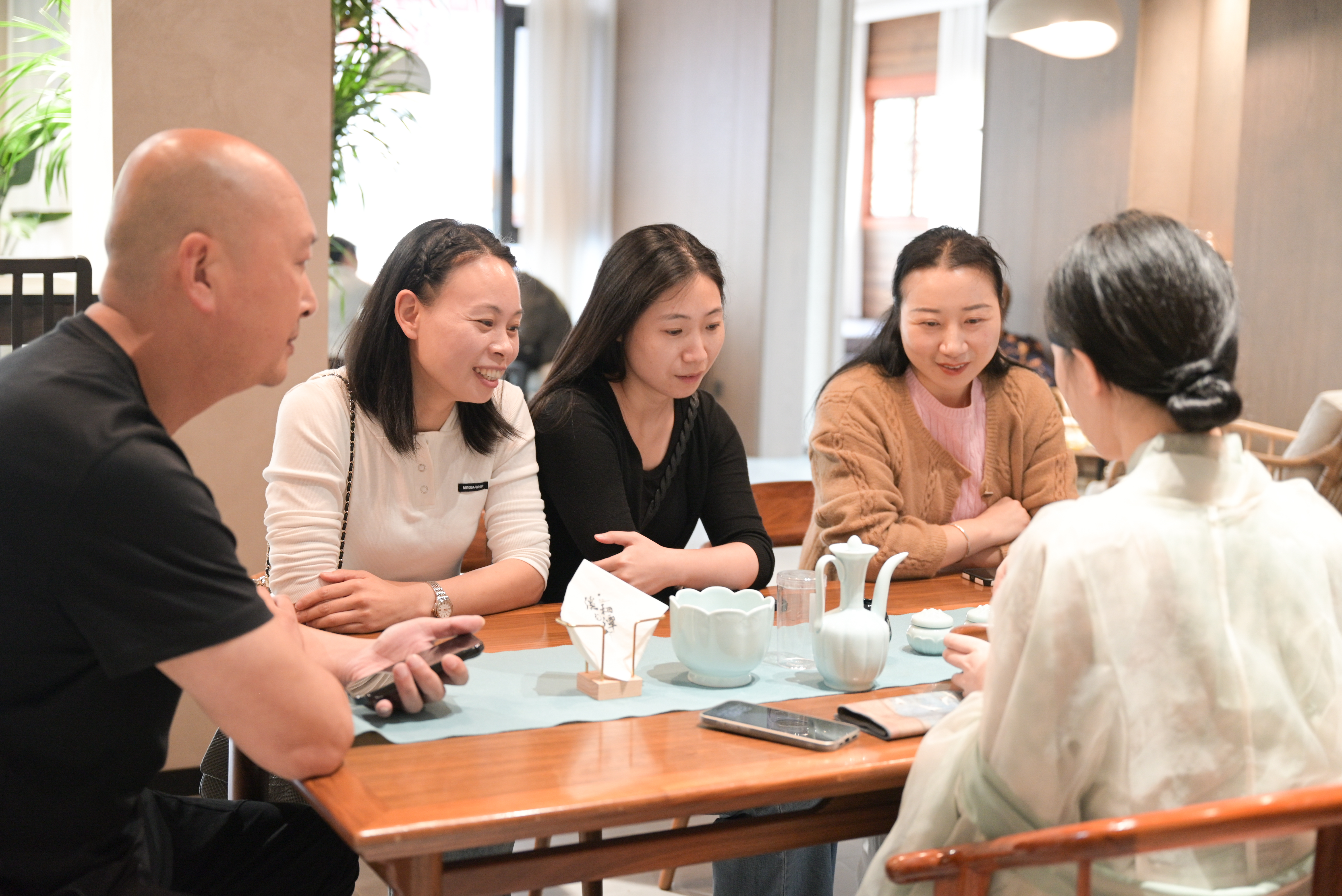 1729757750170014.jpg 6a45df7d3b1e84f8281e0fe24251eaa.jpg